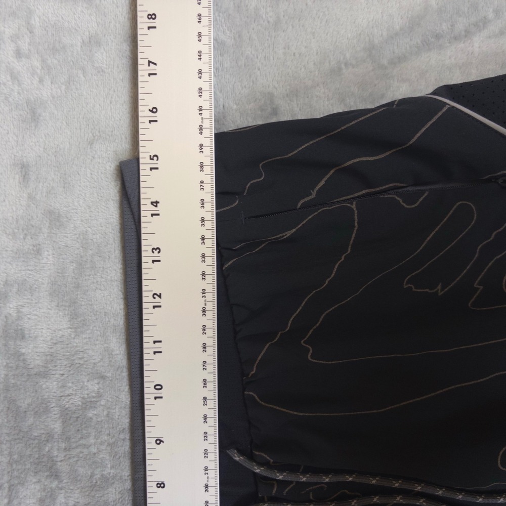 Fabletics 2-in-1 Athletic Shorts Mens Medium Black Topographic Print Gym Running - Picture 5 of 7